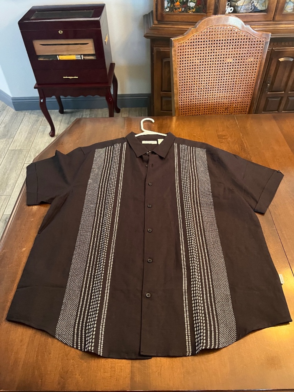 CUBAVERA Men's Short Sleeve Cuban Guayabera Shirt. XXL.
